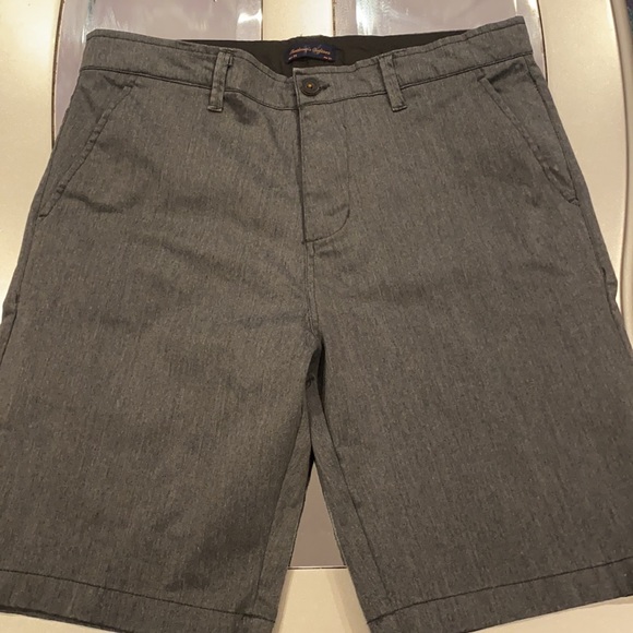 NWOT pristine Gentlemens outfitters gray flat front of 34 short - Picture 2 of 4